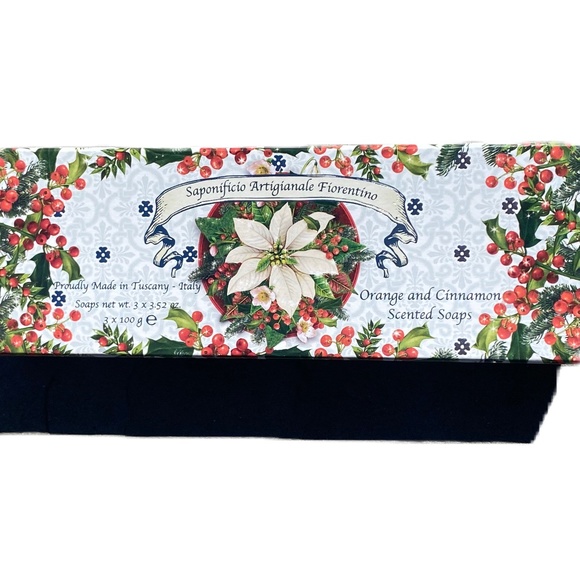 Saponificio Artigianale Fiorentino Round Soaps gift set - Picture 3 of 4
